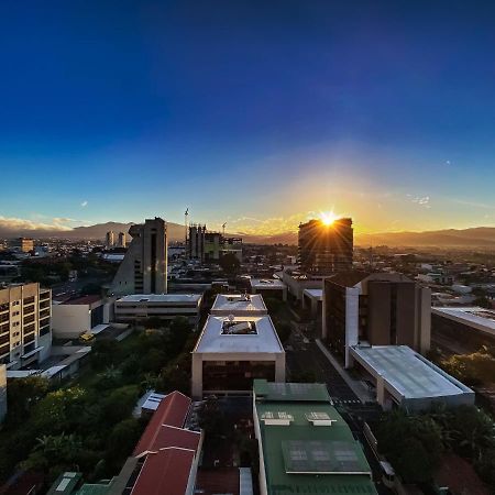 Torres Del Lago Suites And Apartments San José Exteriör bild