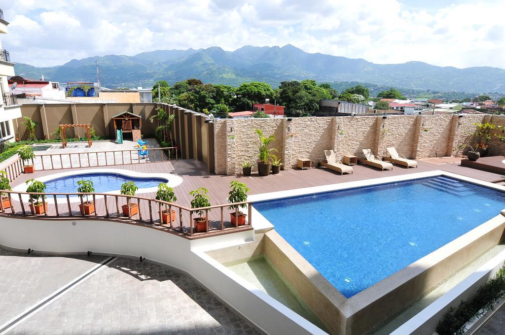 Torres Del Lago Suites And Apartments San José Exteriör bild