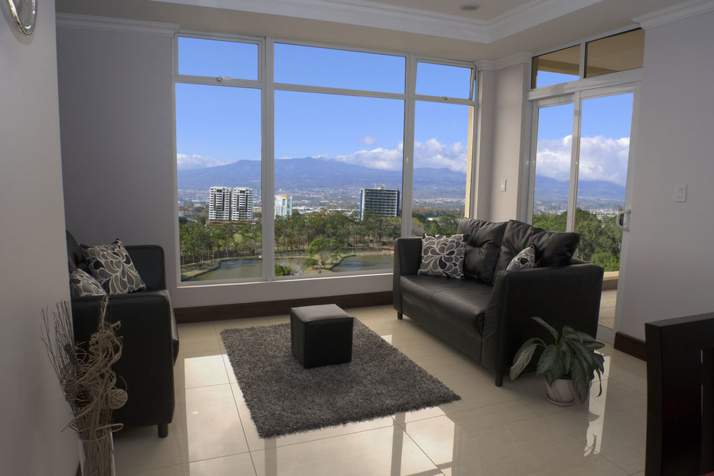 Torres Del Lago Suites And Apartments San José Exteriör bild