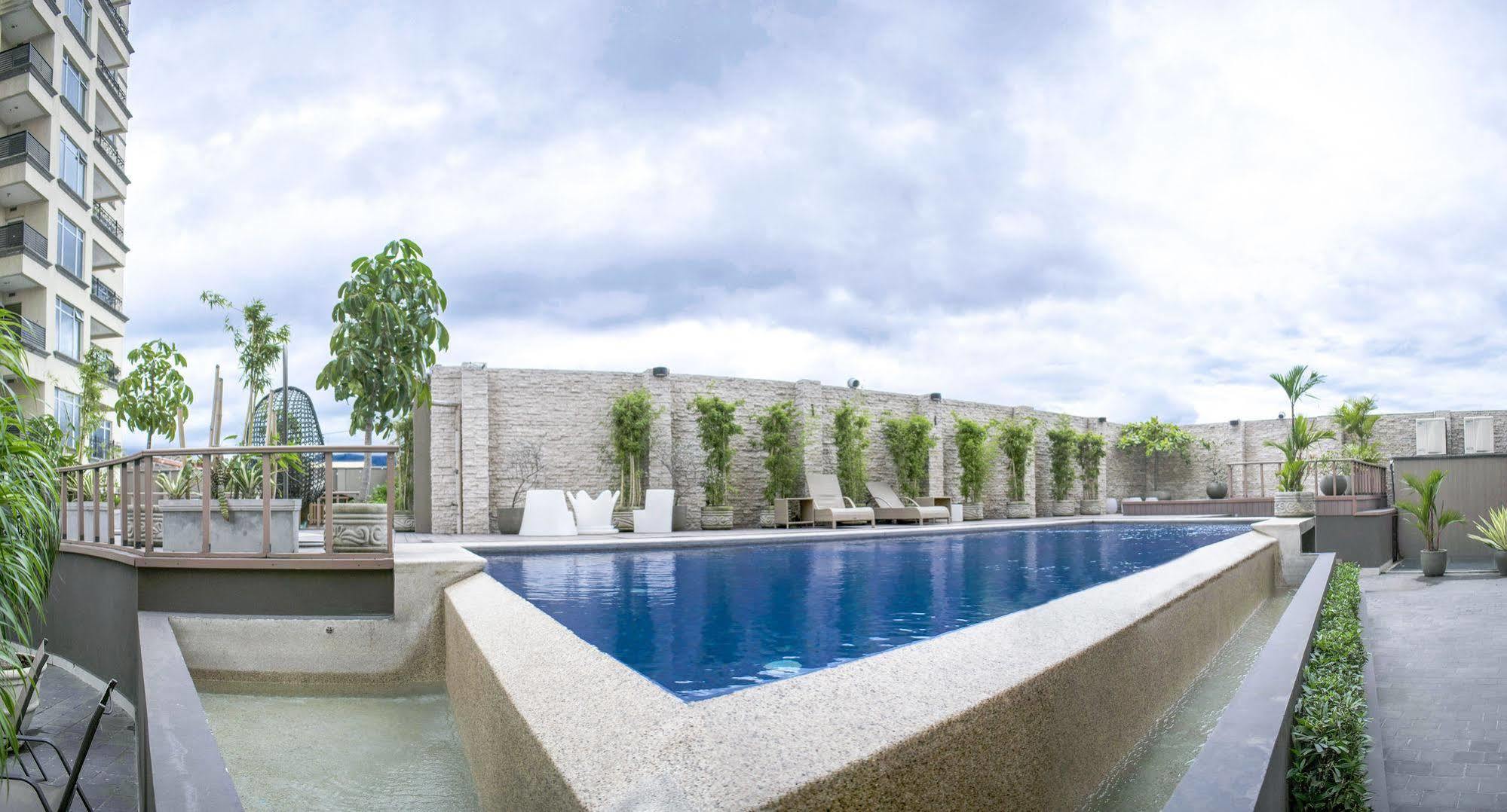 Torres Del Lago Suites And Apartments San José Exteriör bild