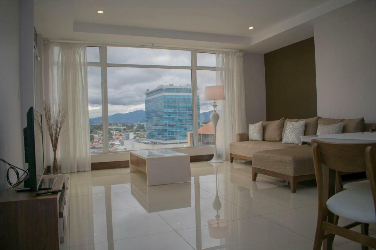 Torres Del Lago Suites And Apartments San José Exteriör bild