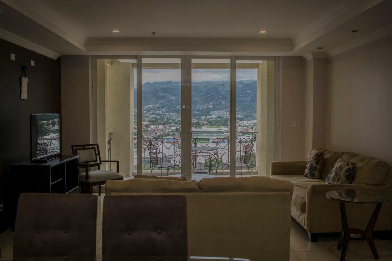 Torres Del Lago Suites And Apartments San José Exteriör bild